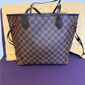 SALE‼️ Louis Vuitton Brown Damier Neverfull MM like new keep in dust